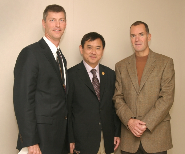 (left to right) John Marzo, M.D., Freddie Fu, M.D., and Les Bisson, M.D.